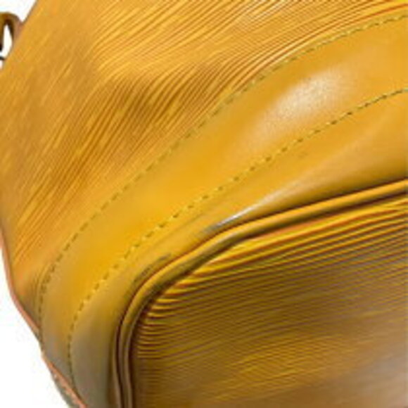 Louis Vuitton Noe Epi Shoulder Bag - Picture 8 of 11